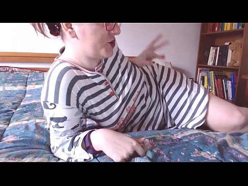 ❤️ この大きな黒いチンコを口に含む小さな奴隷 セックスビデオ ❌️❤